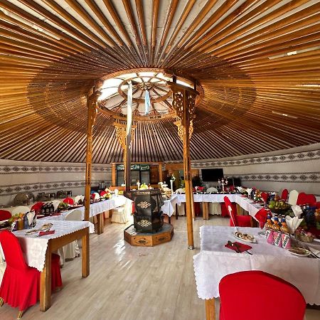 Hotel Sara'S Camp Zuunmod Esterno foto