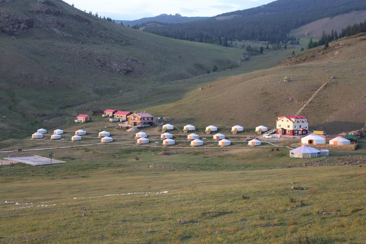 Hotel Sara'S Camp Zuunmod Esterno foto