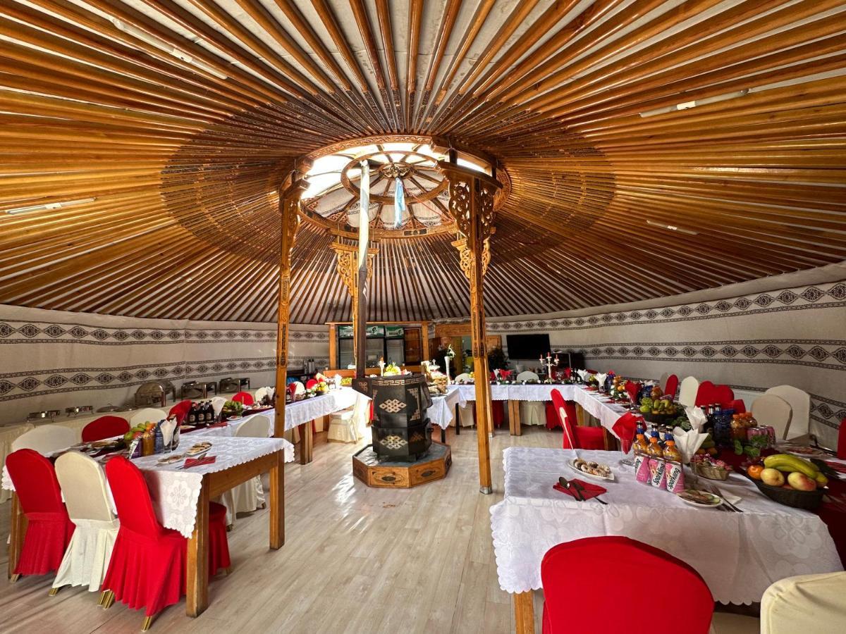 Hotel Sara'S Camp Zuunmod Esterno foto